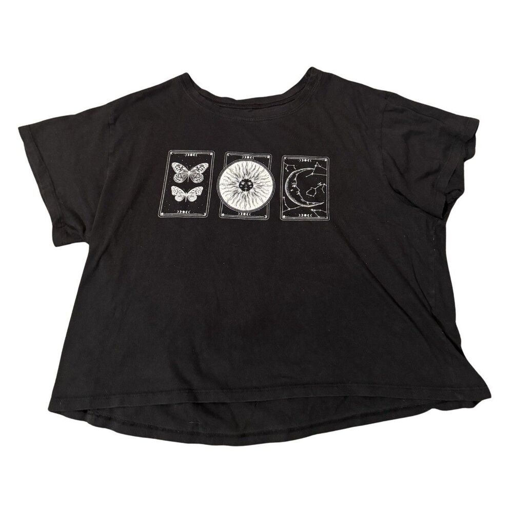 Black Witchy Alt Fairy Grunge Whimsygoth Celestial Sun & Moon Cropped T-Shirt XL